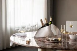 Georg Jensen Bernadotte Cocktailglas, 2 Stck. -cardport shop GJ AW22 Indulgence Sky Champagne