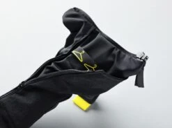 Hövding 3.0 Airbag Helm Schwarz Unisize -cardport shop hoevding 3 0 airbag helm schwarz4