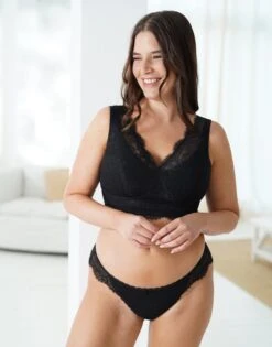 Bralette "Emilia" Black -cardport shop sugarshape bralette panty emilia black front editorial single bhs 85 97 5 hs 105 full 3