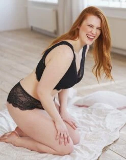 Bralette "Emilia" Black -cardport shop sugarshape bralette panty emilia side editorial single bhs 90 107 5 hs 115 full 1