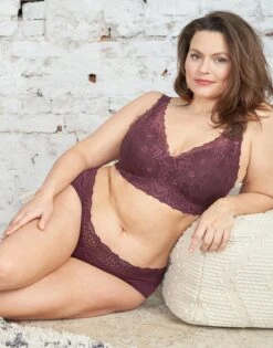 Bralette "Suki" Maroon -cardport shop sugarshape bralette suki maroon front editorial single full 4